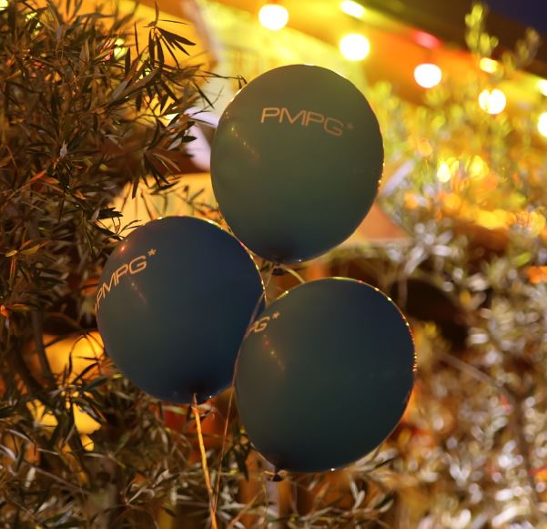 Blaue PMPG-Luftballons